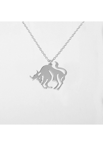 925 Ayar Gümüş Kolye Boğa SM3127