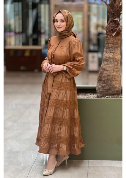 Boydan Inci Düğmeli Dantel Elbise