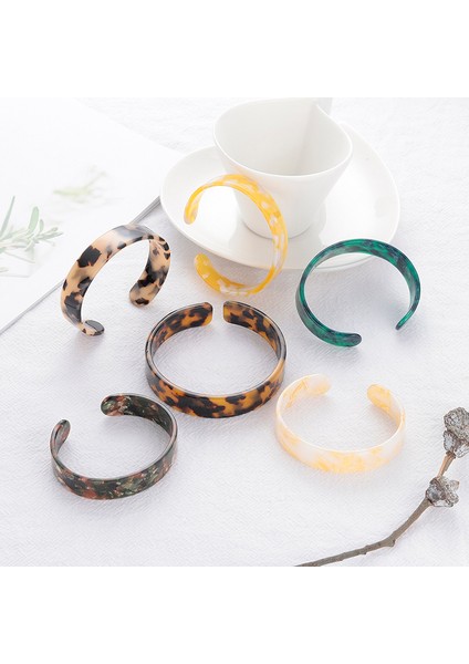 No.7 Boyutu Kadınlar Için Moda Kaplumbağa Kabuğu Kolu Akrilik Geniş Bilezik Bileklik Vintage Reçine Leopar Yuvarlak Trendy Düğün Takı Bir Adet (Yurt Dışından)