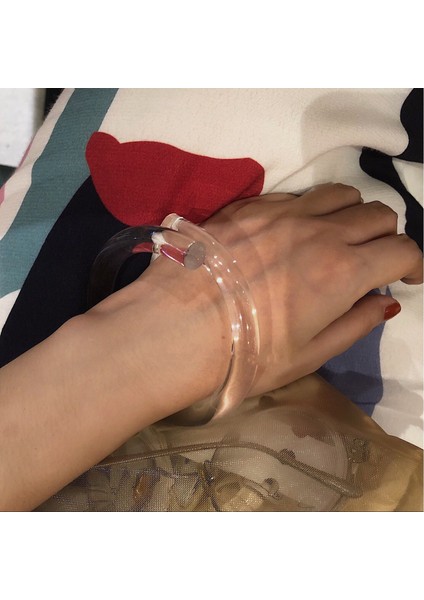 No.2 Boyutu 2021 Yeni Kore Modası Şeffaf Reçine Akrilik Büyük Geniş Daire Bilezik Kadınlar Parti Takı Hediye (Yurt Dışından) modelleri