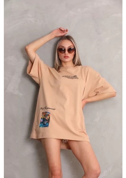 AYDOGANTICARET44 Unisex Bisiklet Yaka Baskılı Oversize T-Shirt - Bej