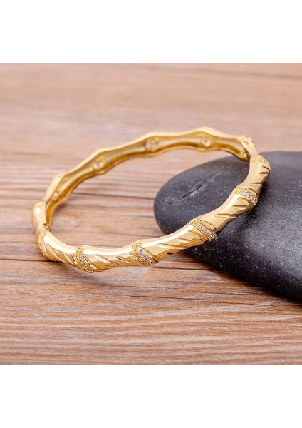 56-58MM Tarzı B250 Yeni Tasarım Moda Altın Rengi Kristal Takı Bakır Zirkon Kolluk Bilezik Kadınlar Şık Cz Bilezik Hediye (Yurt Dışından) indirimleri