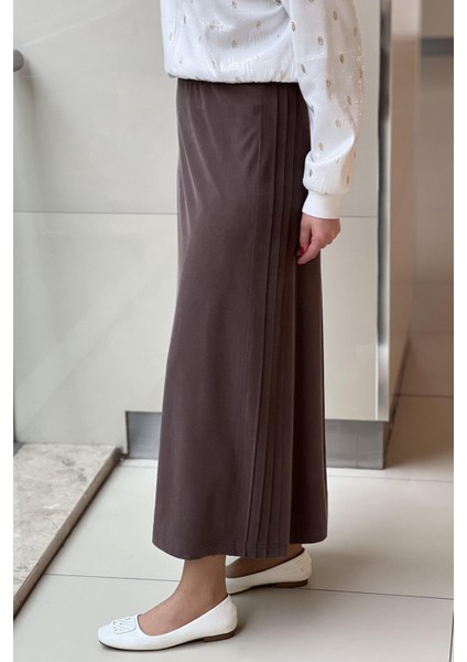 Yanı Nervürlü Etek