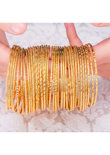 Stil 1 1 Adet Kadın Lüks Dubai Altın Bilezik 2mm Ince Bilezik Altın Büyük Bilezikler Kadın Moda Oyulmuş Takı Hediye (Yurt Dışından) fiyatları