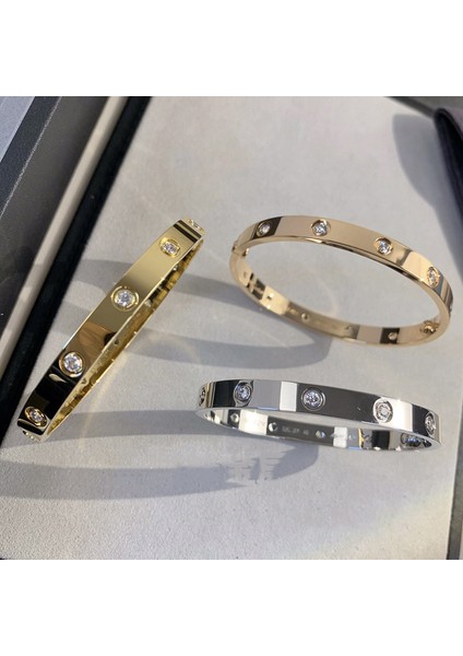 17CM Tarzı Altın Rengi Mücevher J.hangke Clal Titanyum Çelik Sevgililer Aşk Bilezikleri Kadınlar ve Erkekler Için Tatil Hediyeleri Moda Takı Bilezikler Anahtar Açık (Yurt Dışından) modelleri