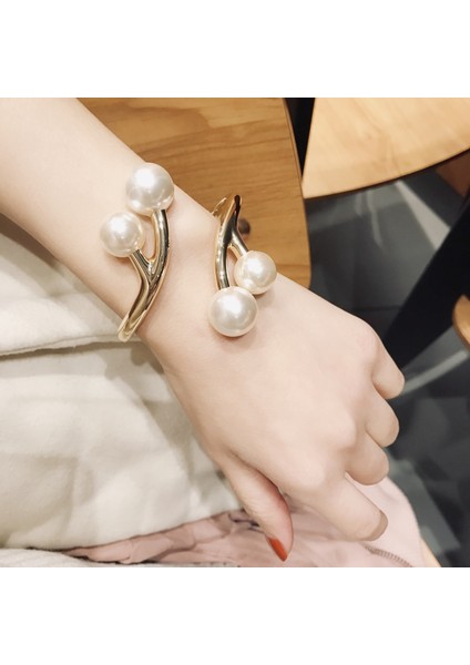 No.2 Boyutu Huanzhı Yeni Şık Abartılı Iki Katmanlı Büyük Inci Elastik Bilezik Kadın Kazak Aksesuarları Parti Sıcak Mücevherler (Yurt Dışından) modelleri