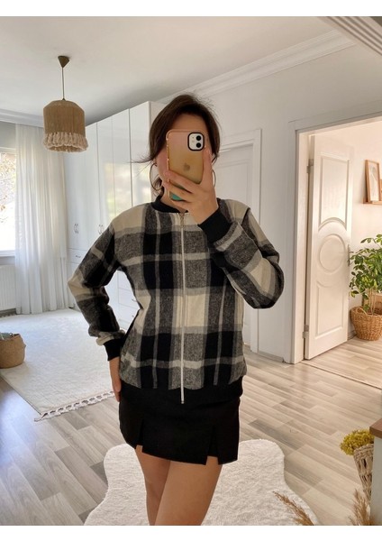 AYDOGANTICARET44 Kadın Uzun Kollu Önden Fermuarlı Ekose Desenli Ceket indirimleri