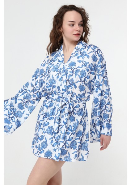 Naomi Mavi Çiçek Desen Kimono
