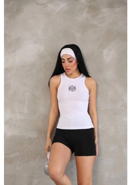 AYDOGANTICARET44 Kolsuz Nakışlı Badi Bluz - Beyaz