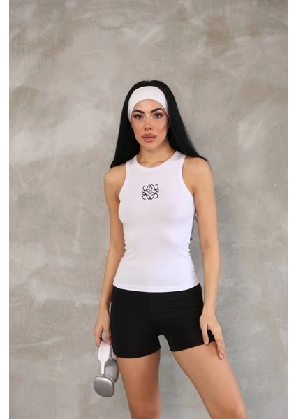 AYDOGANTICARET44 Kolsuz Nakışlı Badi Bluz - Beyaz fiyatları