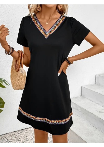 AYDOGANTICARET44 Kadın Kısa Kollu V Yakalı Etnik Desen Şerit Detaylı Viskon Elbise