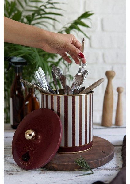 Desenli Yuvarlak Metal Saklama Kabı, Erzak Saklama Kabı - Organizer Kutu 14 cm x 15 cm (Circus Cream)