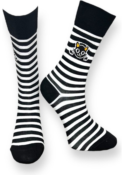 2'Li Sevimli Kedi Tasarımlı Ve Pati Izli Esnek Nem Alabilen Pamuklu Spor Soket Çoraplar modelleri