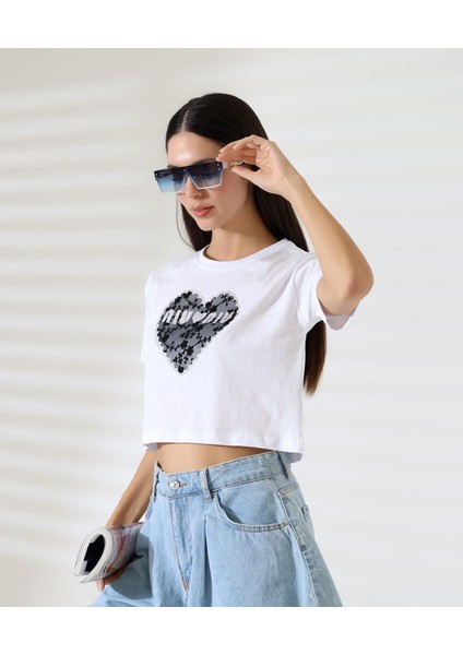 Kadın Kalp Dantel Detaylı Taşlı Crop T-Shirt fırsatları