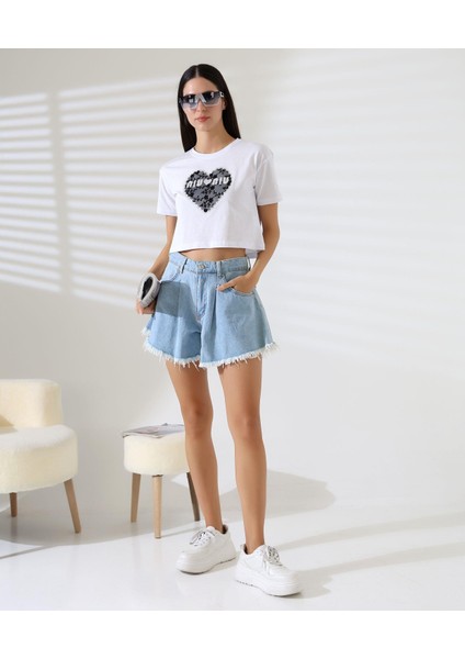 Kadın Kalp Dantel Detaylı Taşlı Crop T-Shirt modelleri