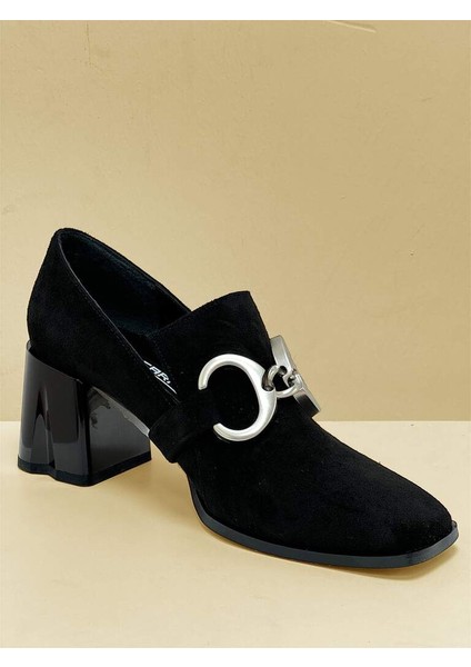 767 Siyah Gümüş Süet Tokalı Kalın Topuklu Kadın Ayakkabı modelleri