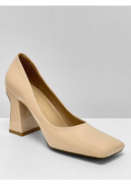 401 Bej Rugan Arka Aynalı Gold Detaylı Klasik Kalın Topuklu Kadın Ayakkabı modelleri