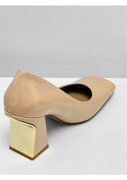 401 Bej Rugan Arka Aynalı Gold Detaylı Klasik Kalın Topuklu Kadın Ayakkabı indirimleri