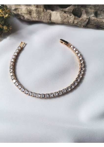 Kadın Gold Renk Kare Taşlı 316 L Çelik Su Yolu Bileklik fiyatları