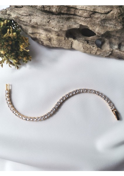 Kadın Gold Renk Kare Taşlı 316 L Çelik Su Yolu Bileklik modelleri