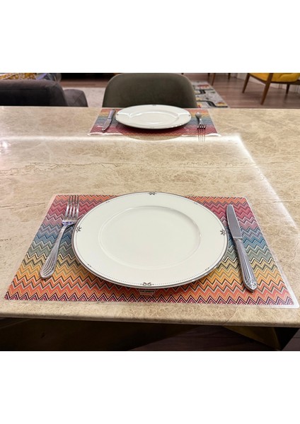 Amerikan Servisi 2'li Zikzak Desenli Renkli Amerikan Servis 2'li Yemek Altlığı Zikzak Desen 42 x 28 cm modelleri