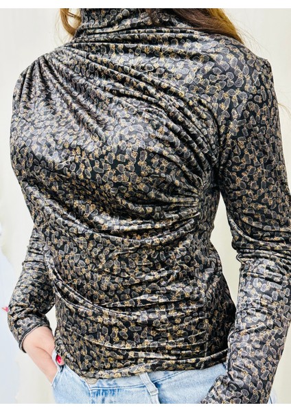 Kadın Kadife Büzgülü Balıkçı Yaka Siyah-Beyaz Leopar Desenli Uzun Kollu Büzgülü Bluz modelleri