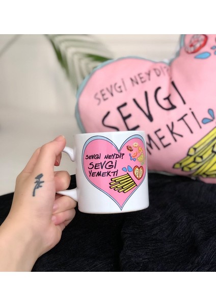Sevgi Yemekti Tasarımlı Kupa