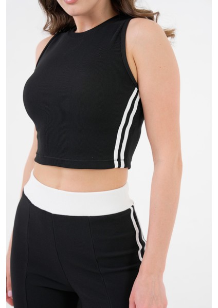 Siyah Şerit Detaylı Bisiklet Yaka Crop Bluz - Beli Lastikli Pantolon Fitilli Örme Takım