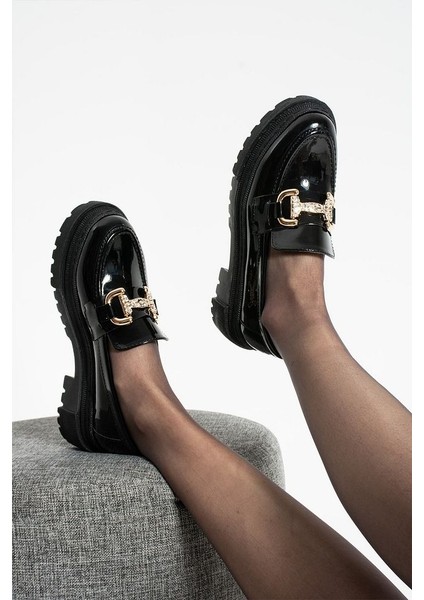 Loafer Günlük Kadın Parlak Siyah Taş Detaylı Rahat Ayakkabı