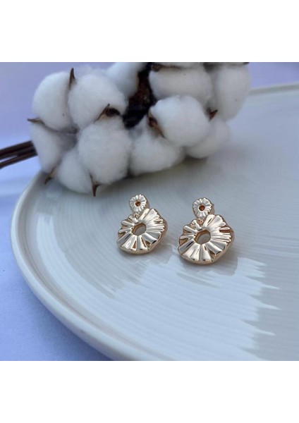 Yelpaze Delikli Bronz Çelik Küpe fiyatları