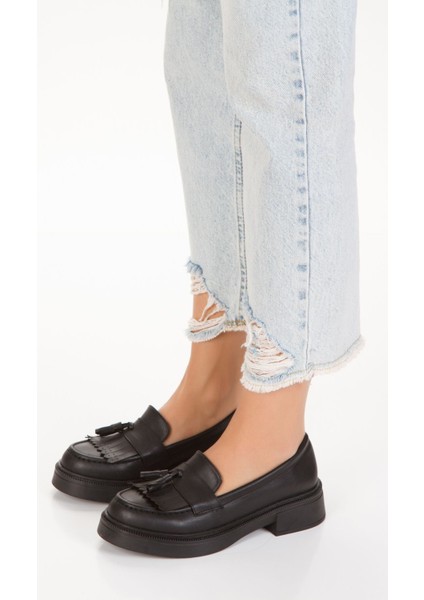 Kadın Mat Rugan Püsküllü Oxford Ayakkabı 4035 fiyatları