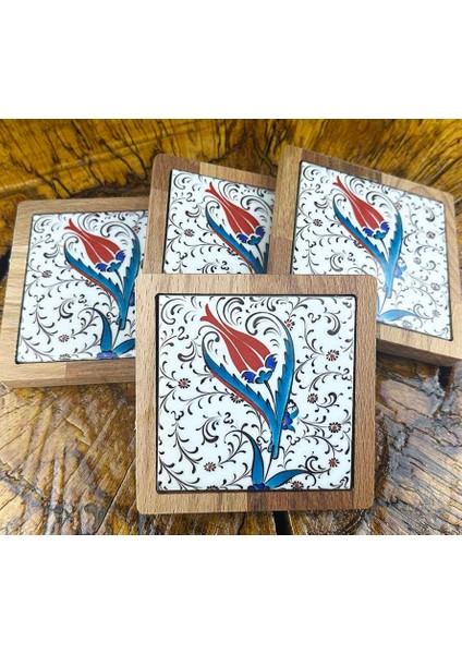 Lale Motifli Ahşap Bardak Altlığı Takımı