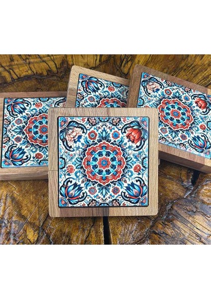 Gül Bahçesi Motifli Ahşap Bardak Altlığı Takımı