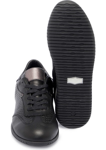 Siyah Hakiki Deri Kadın Sneaker - K25I1AY68030-A23 fırsatları