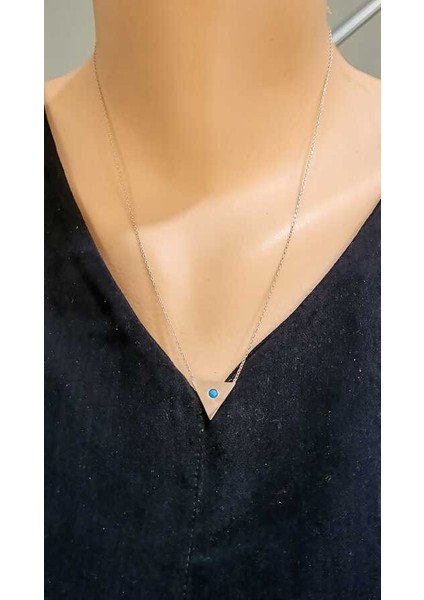 925 Ayar Gümüş Turkuaz Taşlı Üçgen Kolye