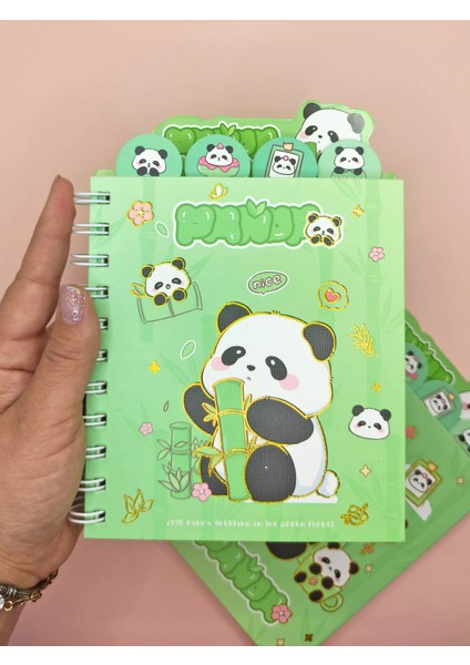 Sevimli Panda Ayraçlı A5 Not Defteri (14X18 Cm) - Panda ve Bambu