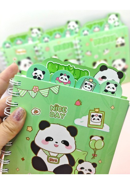 Sevimli Panda Ayraçlı A5 Not Defteri (14X18 Cm) - Panda ve Bambu