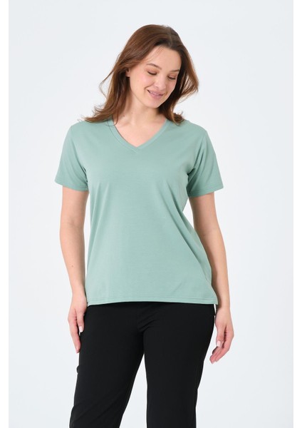 Giyim Oversize V Yaka Kısa Kollu Tişört Çağla Yeşili fırsatları