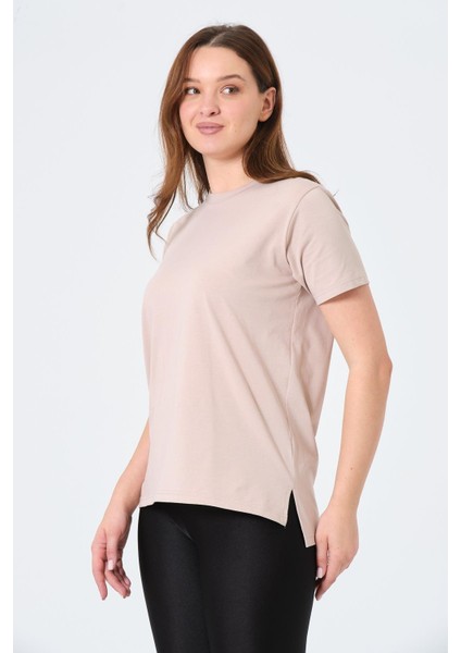 Giyim Oversize Bisiklet Yaka Kısa Kollu Tişört Bej modelleri