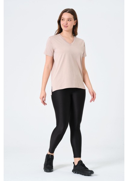 Giyim Oversize V Yaka Kısa Kollu Tişört Bej fiyatları