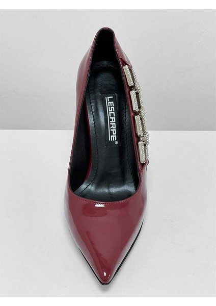 0865 Bordo Rugan Kadın Sivri Burun Parmak Dekolteli Yan Taşlı Zincir Detaylı Topuklu Ayakkabı fiyatları