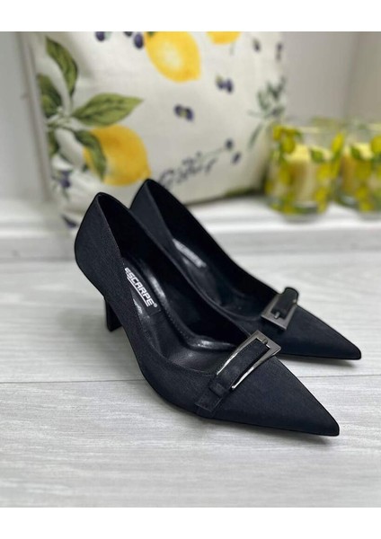 7083 Siyah Platin Ön Atkı Kemerli Toka Detaylı Kadın Topuklu Ayakkabı