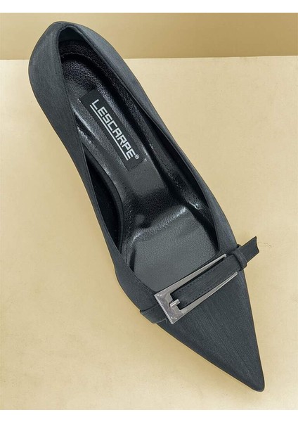 7083 Siyah Platin Ön Atkı Kemerli Toka Detaylı Kadın Topuklu Ayakkabı modelleri