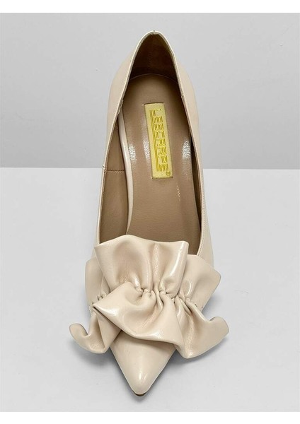 4527 Açık Bej Kırışık Cilt Kurdele Detay Topuklu Kadın Ayakkabı fiyatları