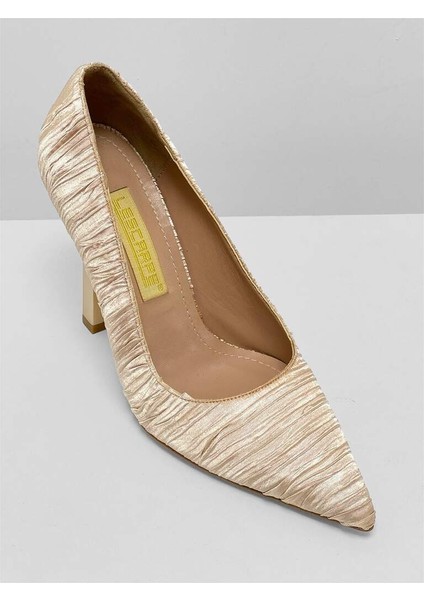 0999 Bej Pliseli Kırışık Saten Kadın Topuklu Ayakkabı