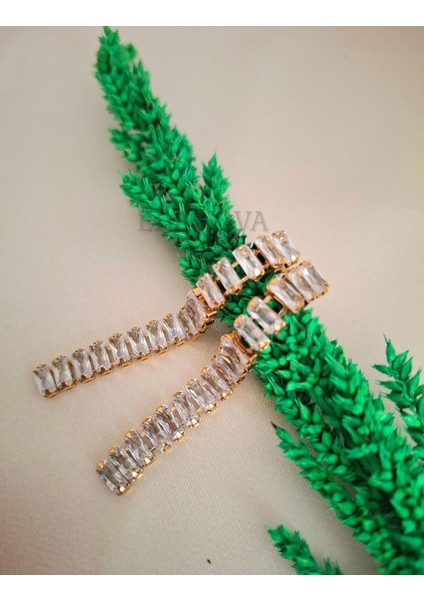 Su Yolu Baget Taşlı Gold Paslanmaz Çelik Küpe fırsatları