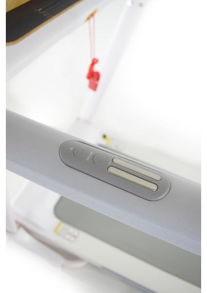 Weener 2.5 Hp Brushless Motor Spax Uygulama Bağlantılı Otomatik Eğimli Koşu Bandı 15 Km/h