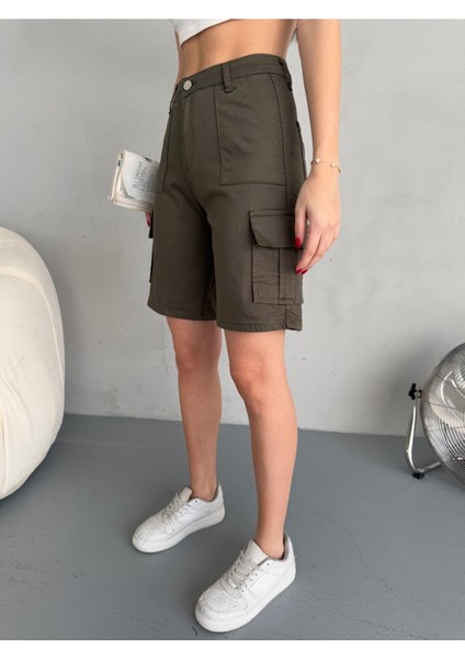 Kadın Kargo Cepli Yüksek Bel Likralı Bermuda Şort