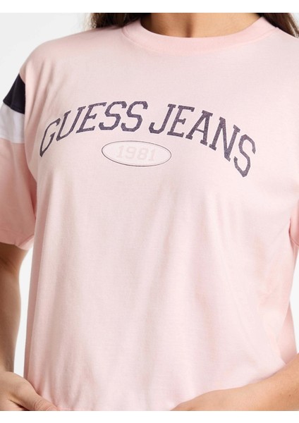 Guess Kadın Pembe Boxy Kesim Kısa Kollu Tişört
