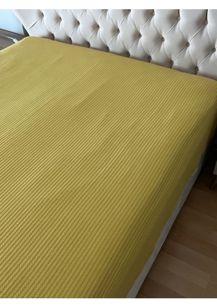 Saç Örgü Modelli Çift Kişilik Pamuklu Pike Hardal 220 x 220 cm indirimleri